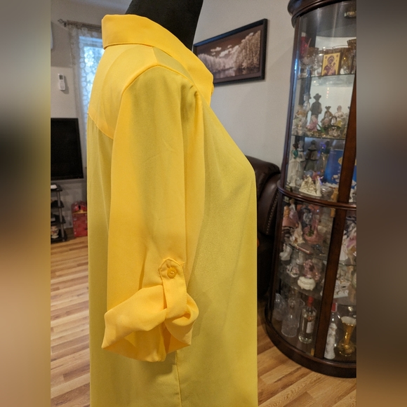 New York & Company Collor Yellow Long Sleeves Top Women's Size L - Picture 2 of 3